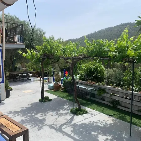 El Portal, 12 Mins From Sitges Pensjonat 3*