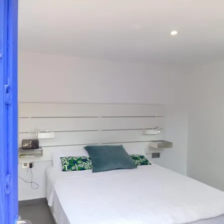 El Portal, 12 Mins From Sitges 3*